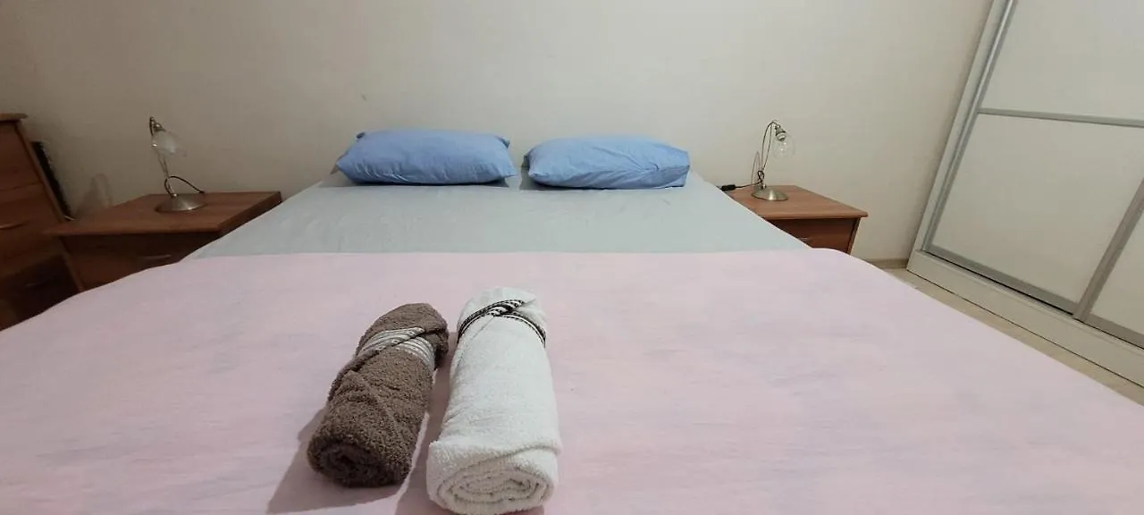 An Easy Transport And Quiet Apartment In Istanbul 0*,